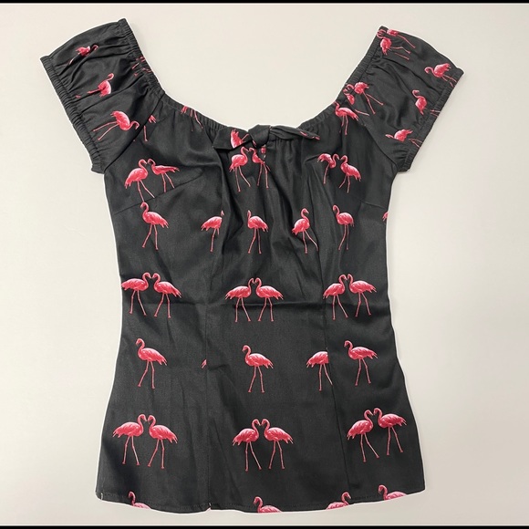 NWT Collectif Lorena Winter Flamingo Top - Picture 1 of 9
